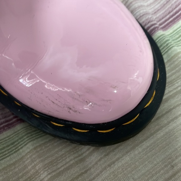 Slightly worn Doc Martens! Size 5US - Picture 2 of 3